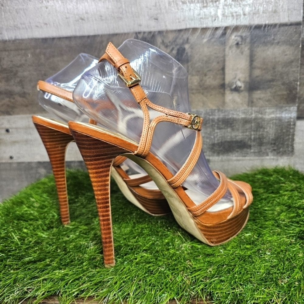 New MICHAEL Michael Kors Camel Tan Strappy Sandals | 10 - Picture 4 of 11